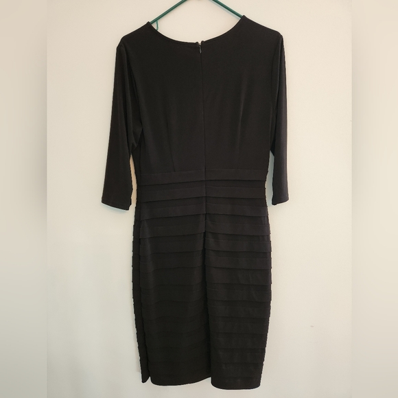 EUC ANN TAYLOR LOFT BLACK LAYER DRESS.  Size 10.  Very elegant style. - Picture 4 of 5